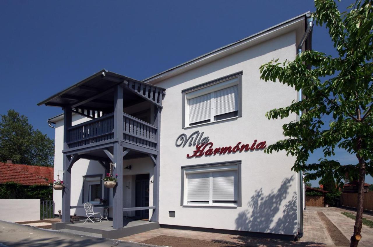 Villa Harmónia Gyula Exterior foto