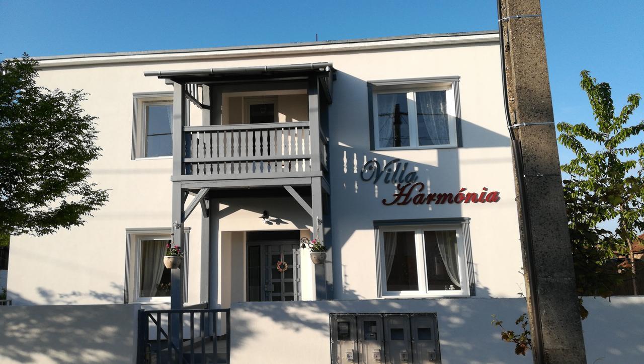Villa Harmónia Gyula Exterior foto